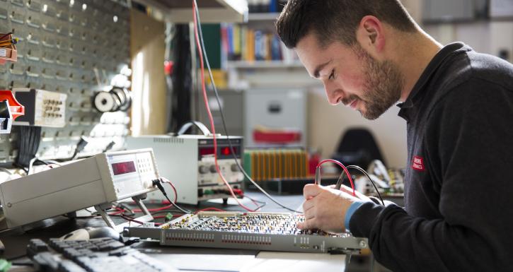 In-circuit versus functional testing